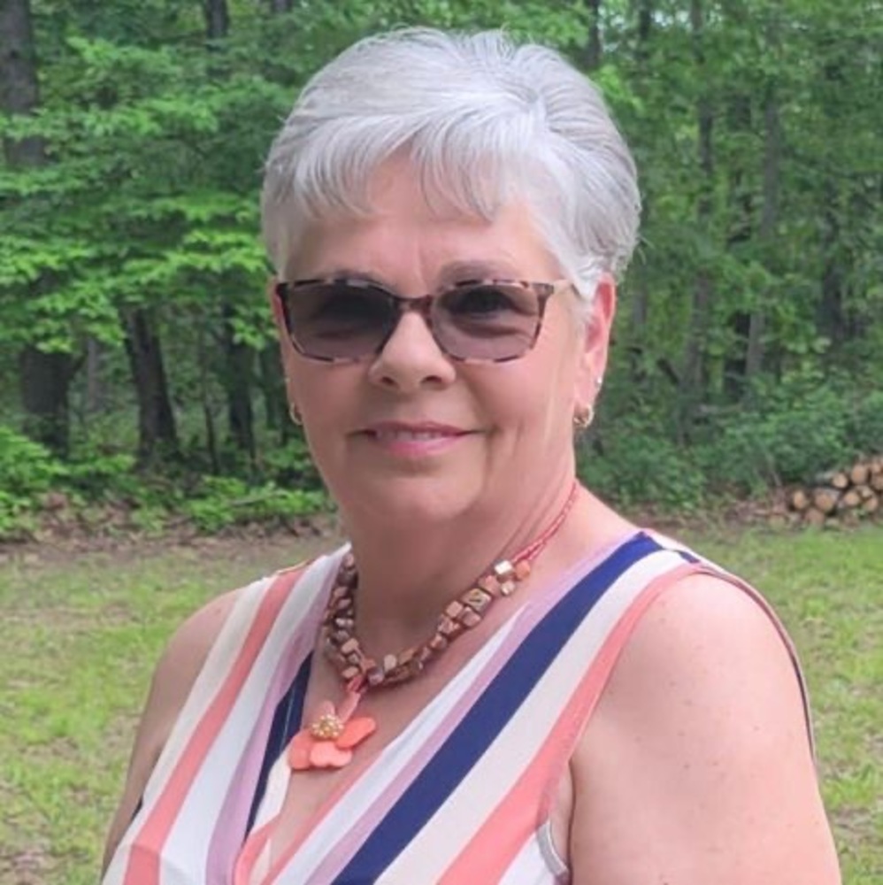 Meet your Posher, Connie